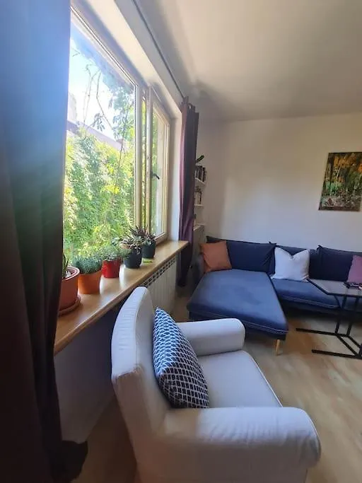 Apartment Independent Studio In A Villa With Garden Bucharest